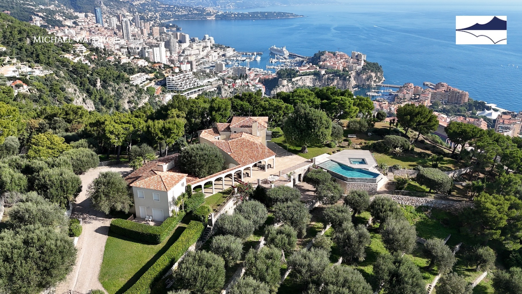 Villa cap d ail